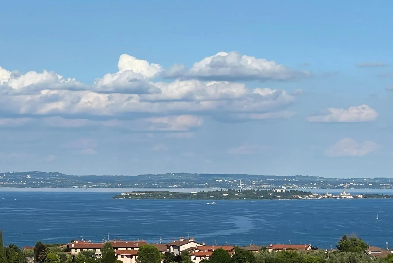 La Gialla Attico Damore Padenghe sul Garda Lägenhet